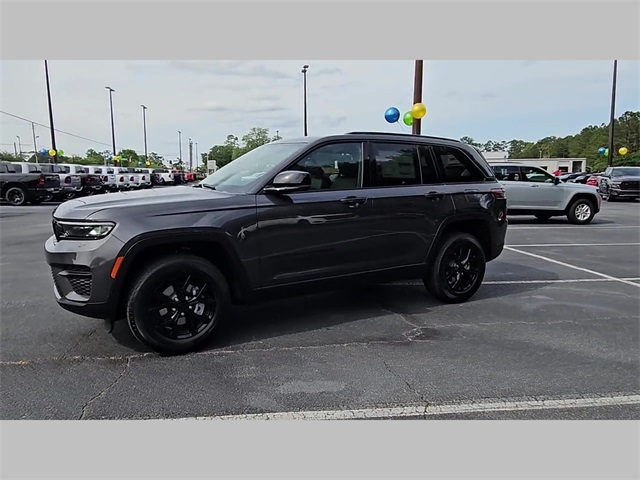 2025 Jeep Grand Cherokee Altitude X 4x2