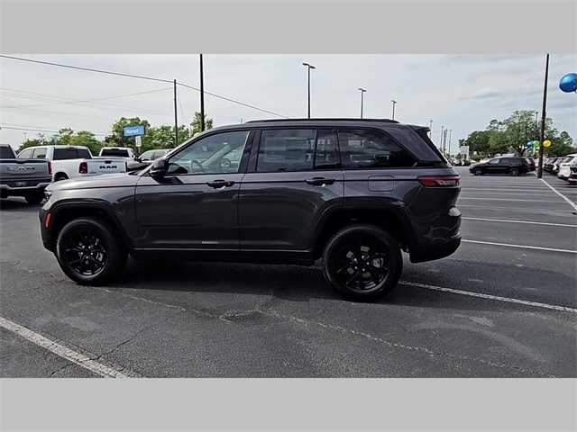 2025 Jeep Grand Cherokee Altitude X 4x2