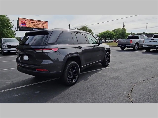2025 Jeep Grand Cherokee Altitude X 4x2