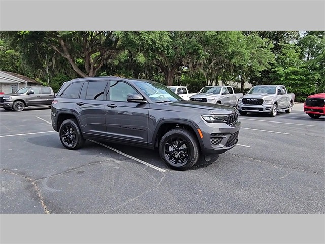 2025 Jeep Grand Cherokee Altitude X 4x2
