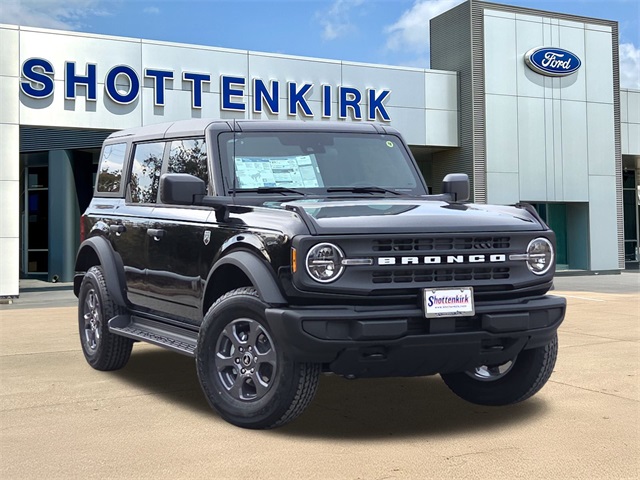 2025 Ford Bronco 4-Door Big Bend's photo
