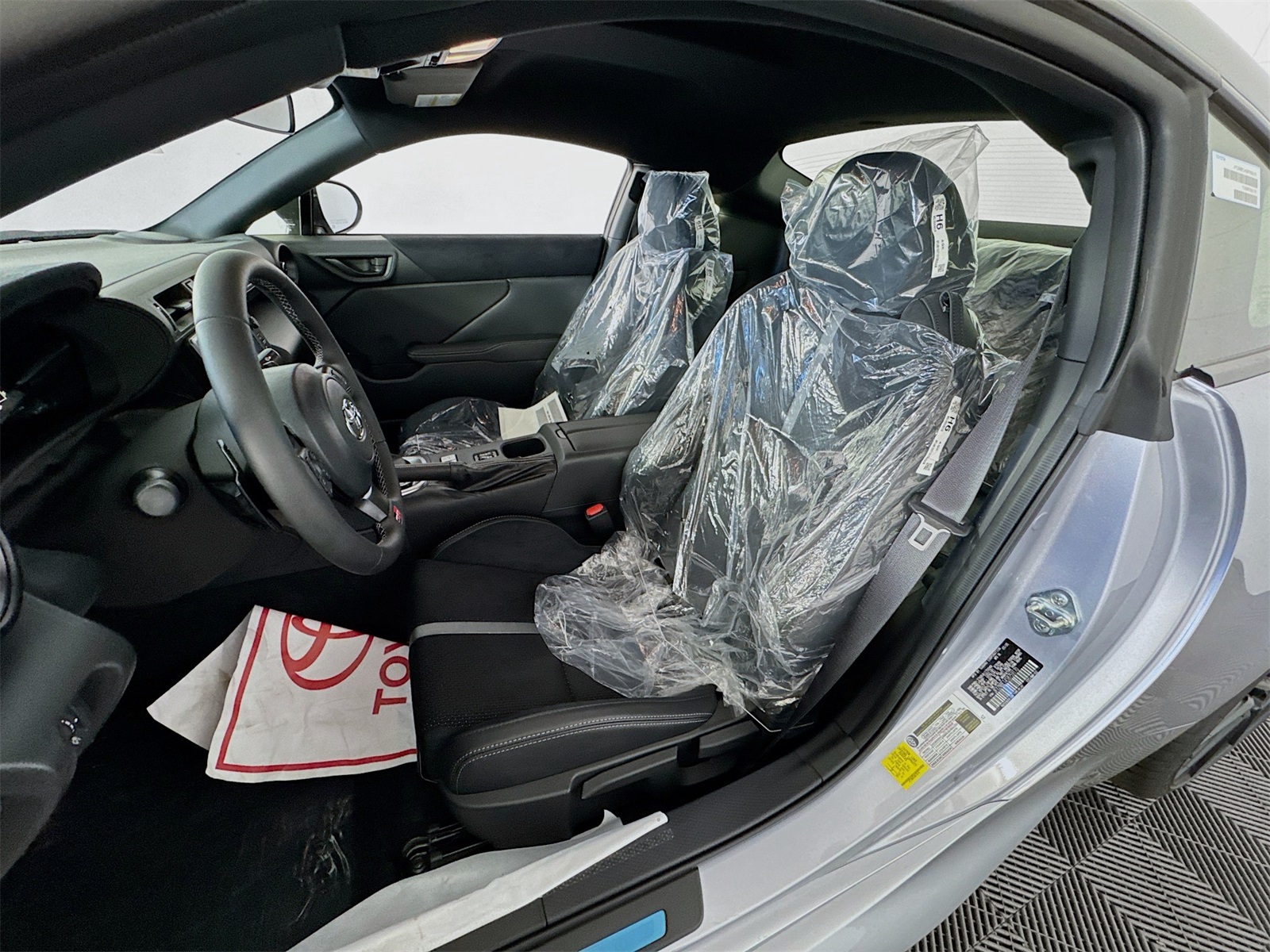 2025 Toyota GR86 Premium photo 8
