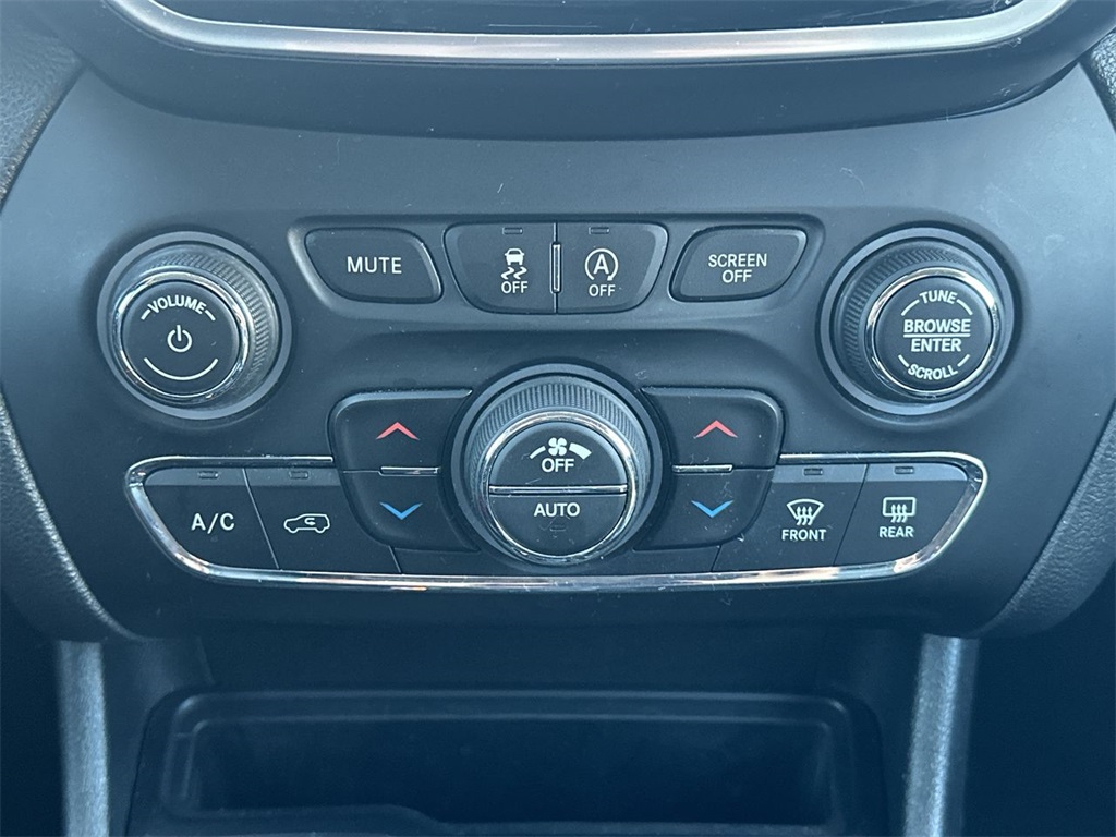 used 2019 Jeep Cherokee car, priced at $17,895