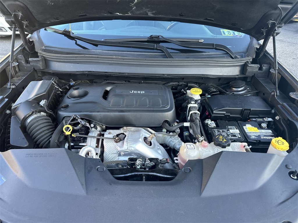 used 2019 Jeep Cherokee car, priced at $17,895