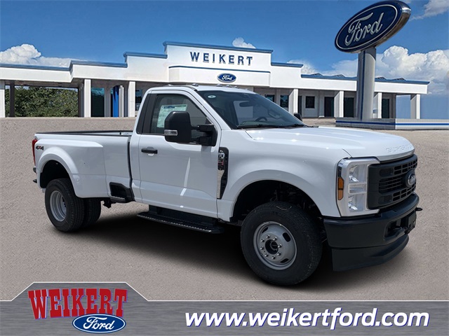 2025 Oxford White Ford Super Duty F-350 DRW XL 4X4 Truck