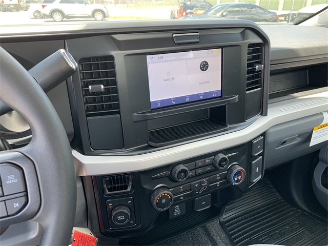 2025 Oxford White Ford Super Duty F-350 DRW XL 4X4 Truck