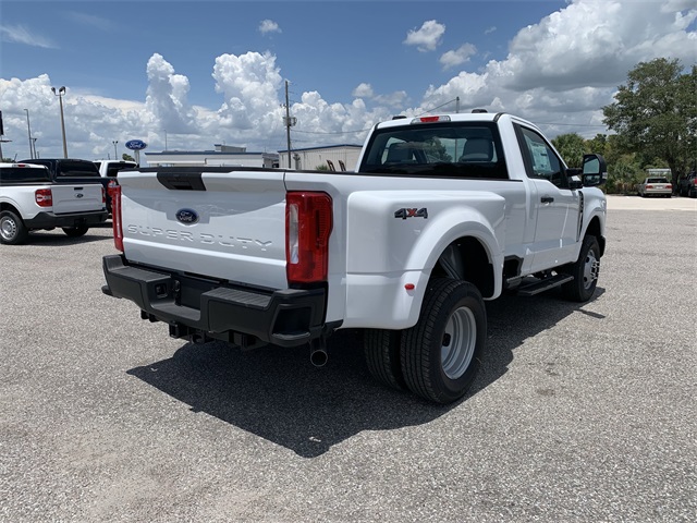 2025 Oxford White Ford Super Duty F-350 DRW XL 4X4 Truck