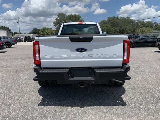 2025 Oxford White Ford Super Duty F-350 DRW XL 4X4 Truck