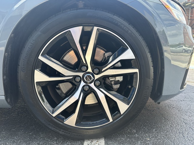 2024 Gray Volvo S60 B5 Core Dark Theme AWD Sedan
