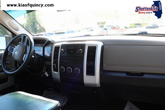 2009 Dodge Ram photo 12