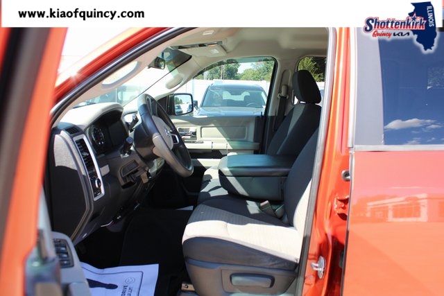 2009 Dodge Ram photo 13