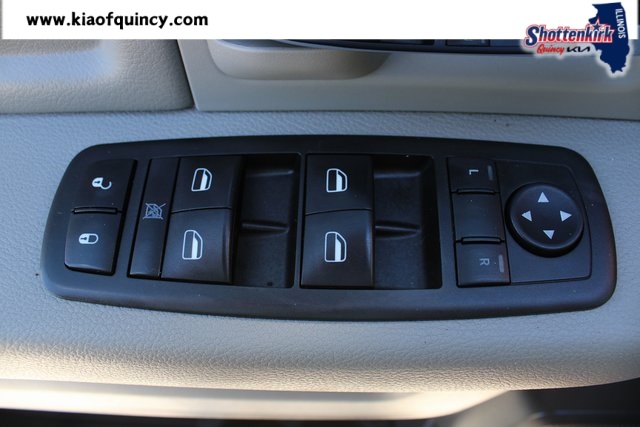 2009 Dodge Ram photo 21
