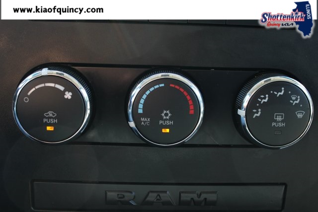 2009 Dodge Ram photo 29