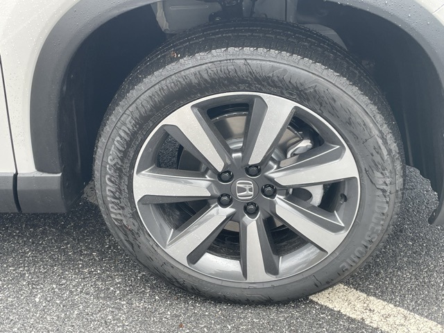 new 2025 Honda Pilot car, priced at $51,409