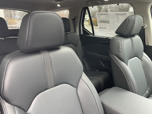 new 2025 Honda Pilot car, priced at $51,409