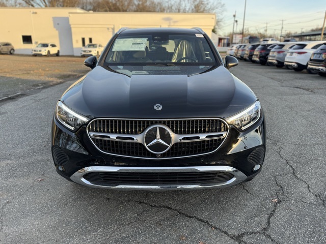 2026 Mercedes Benz GLC 300 4MATIC photo 4