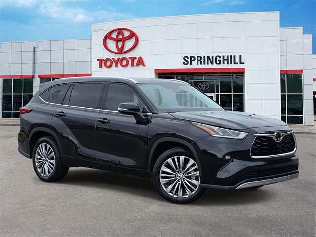 2021 Toyota Highlander Platinum's photo