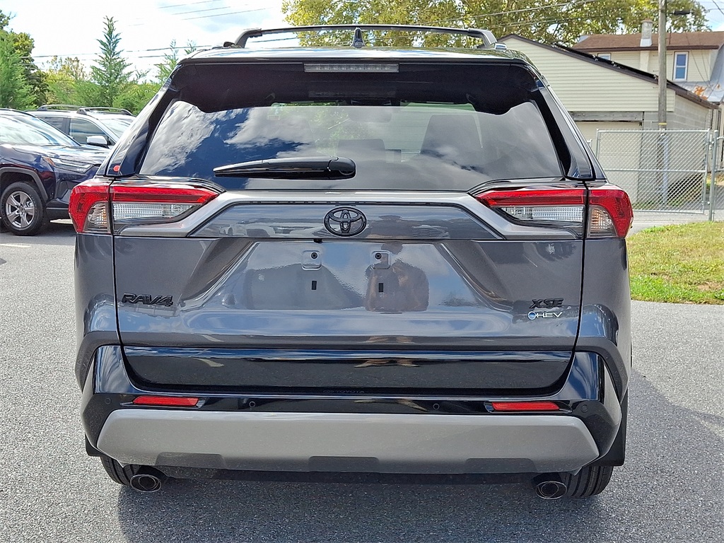 2025 Toyota RAV4 Hybrid XSE photo 4