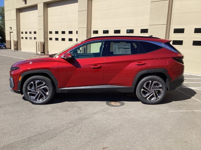 New 2025 Hyundai Tucson Hybrid SUV