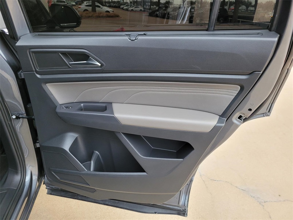 used 2021 Volkswagen Atlas car, priced at $18,400