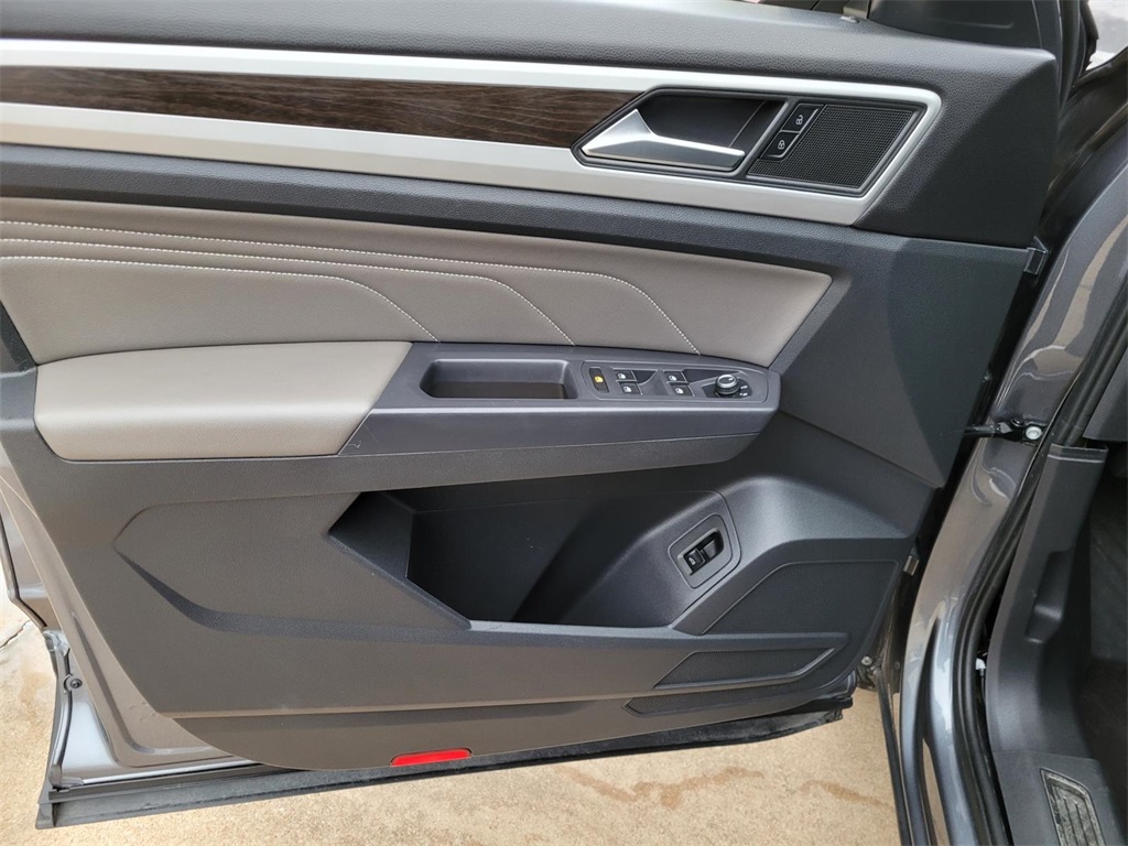 used 2021 Volkswagen Atlas car, priced at $18,400