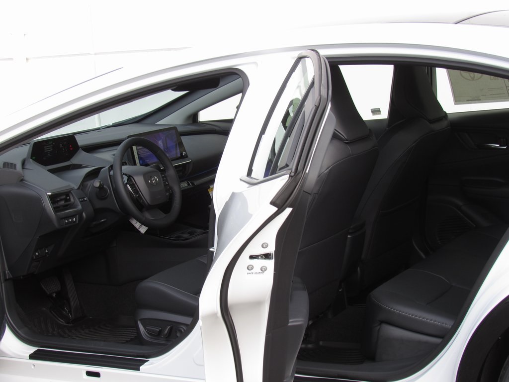 2026 Toyota Prius Plug-in Hybrid Nightshade Edition photo 13