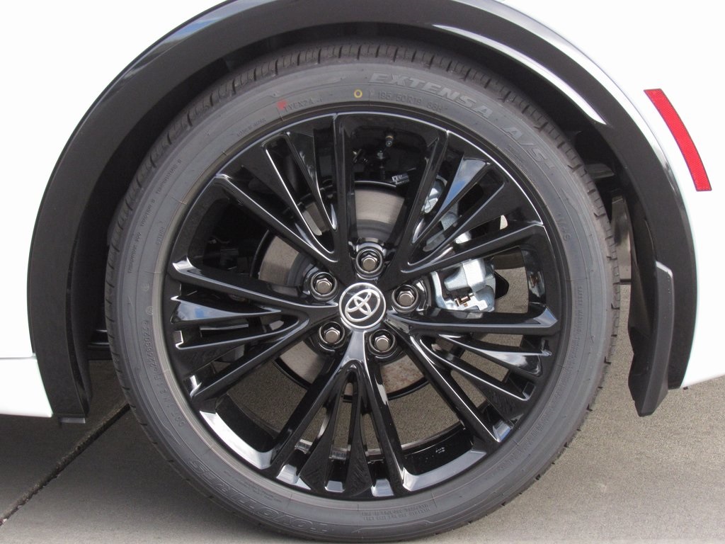 2026 Toyota Prius Plug-in Hybrid Nightshade Edition photo 33