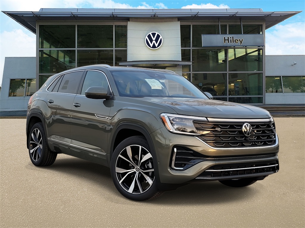 new 2026 Volkswagen Atlas Cross Sport car, priced at $51,760