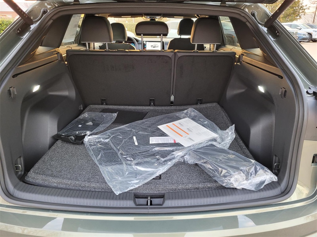 new 2026 Volkswagen Atlas Cross Sport car, priced at $51,760