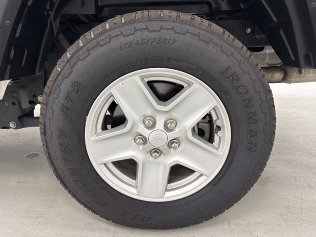 used 2023 Jeep Gladiator car, priced at $28,500