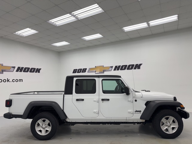used 2023 Jeep Gladiator car, priced at $28,500