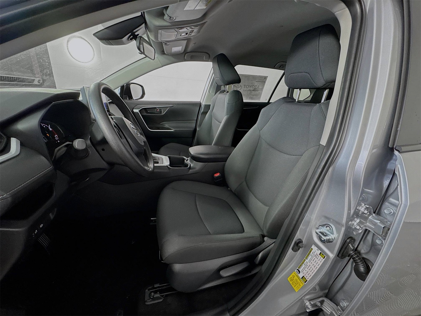 2025 Toyota RAV4 LE photo 10