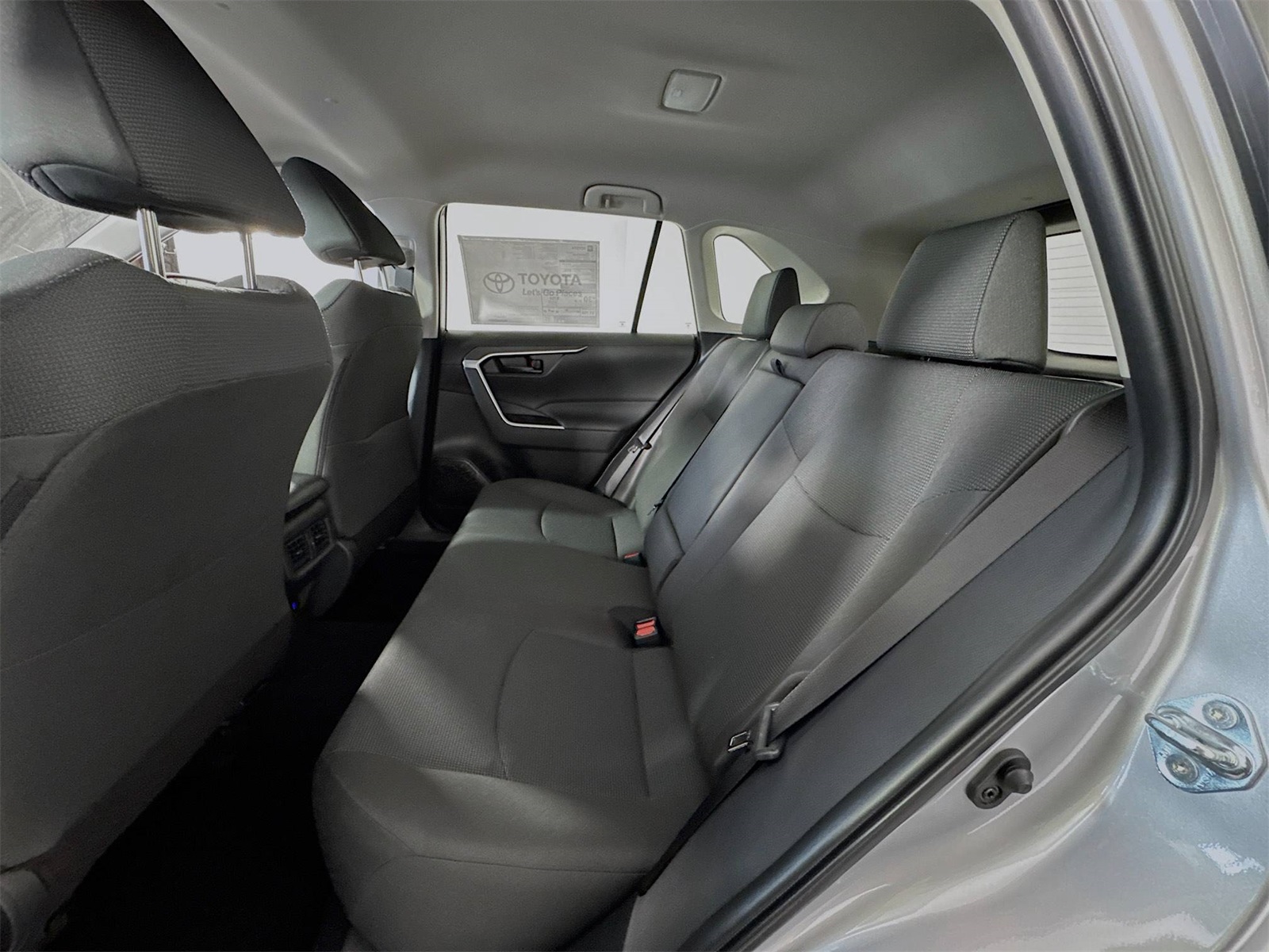 2025 Toyota RAV4 LE photo 11