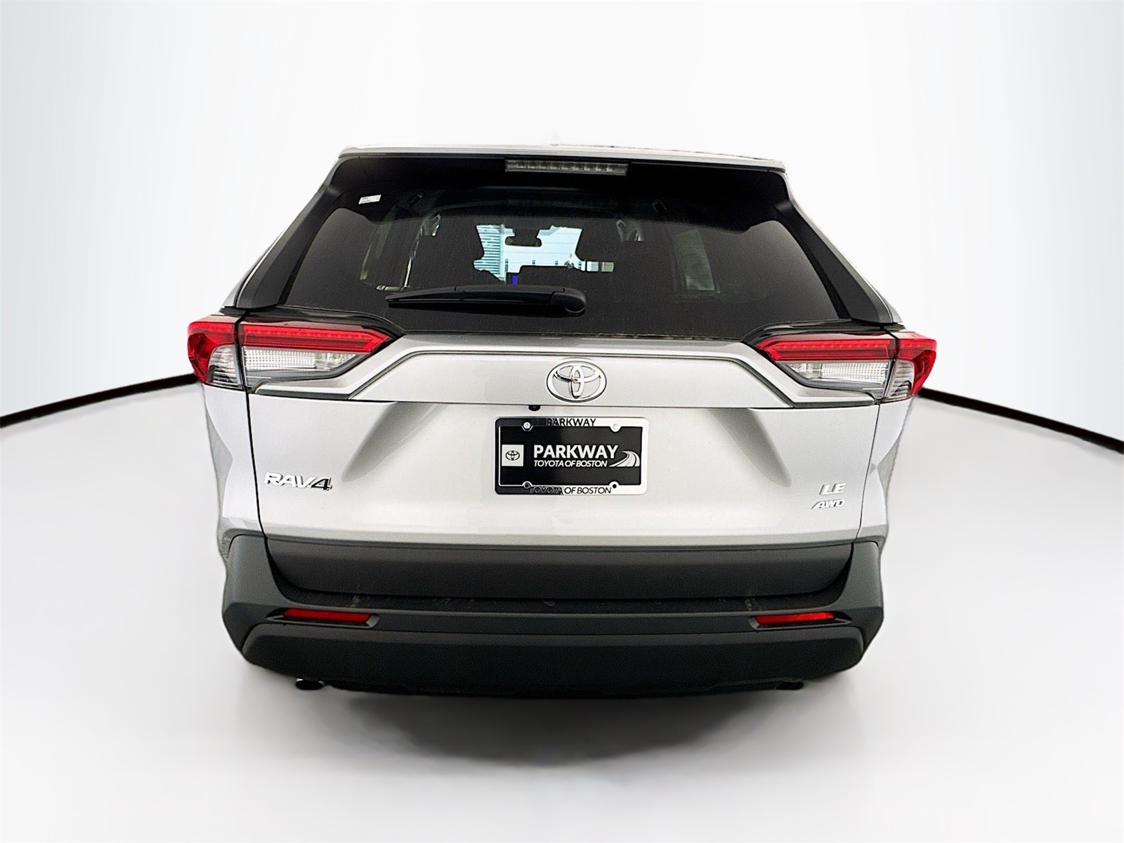 2025 Toyota RAV4 LE photo 5