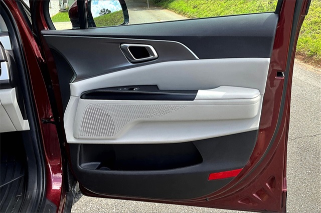 2022 Flare Red Kia Carnival LXS FWD Van