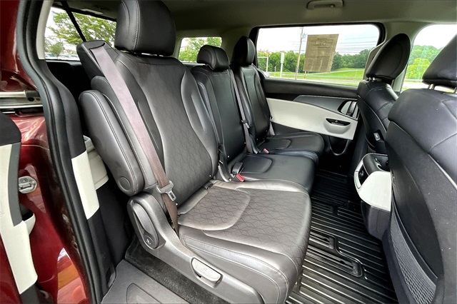 2022 Flare Red Kia Carnival LXS FWD Van