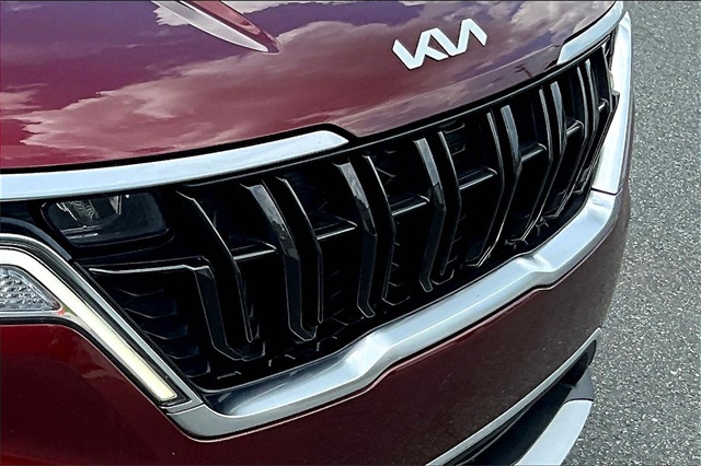 2022 Flare Red Kia Carnival LXS FWD Van