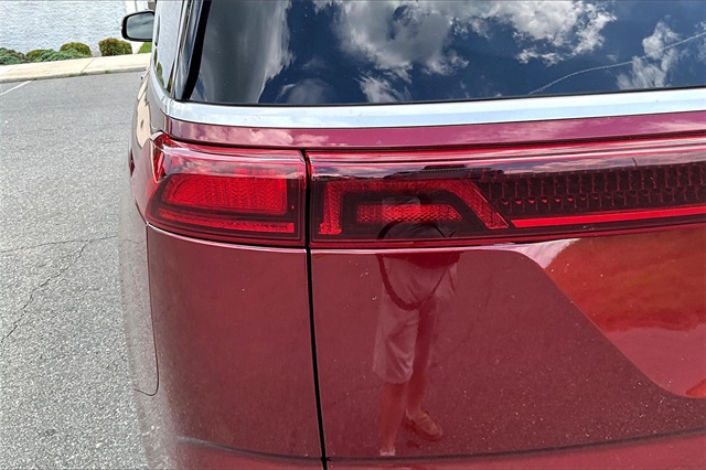 2022 Flare Red Kia Carnival LXS FWD Van