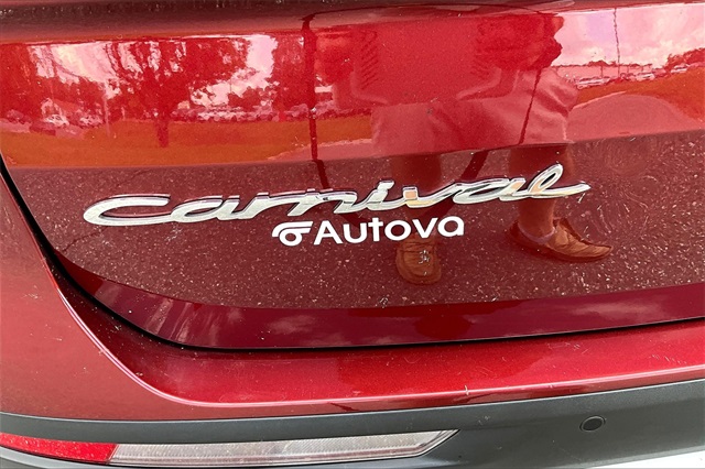 2022 Flare Red Kia Carnival LXS FWD Van