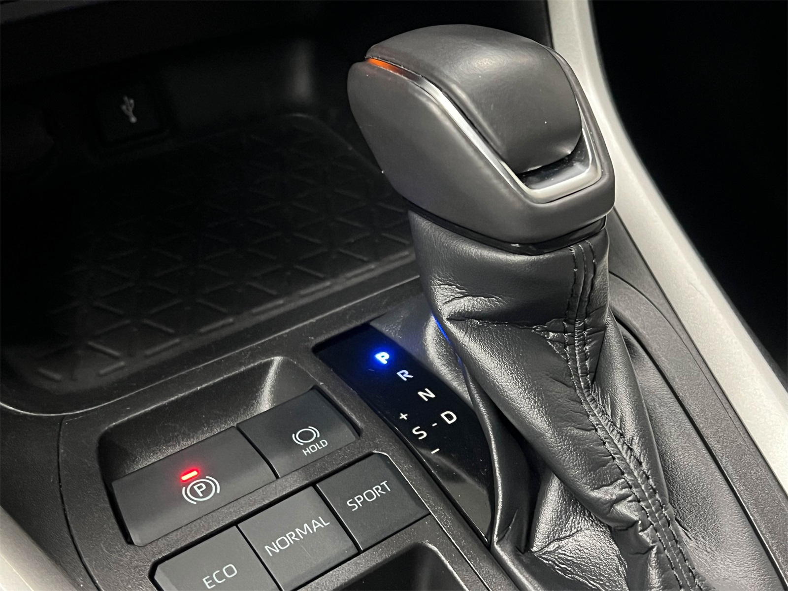 used 2022 Toyota RAV4 car, priced at $28,888