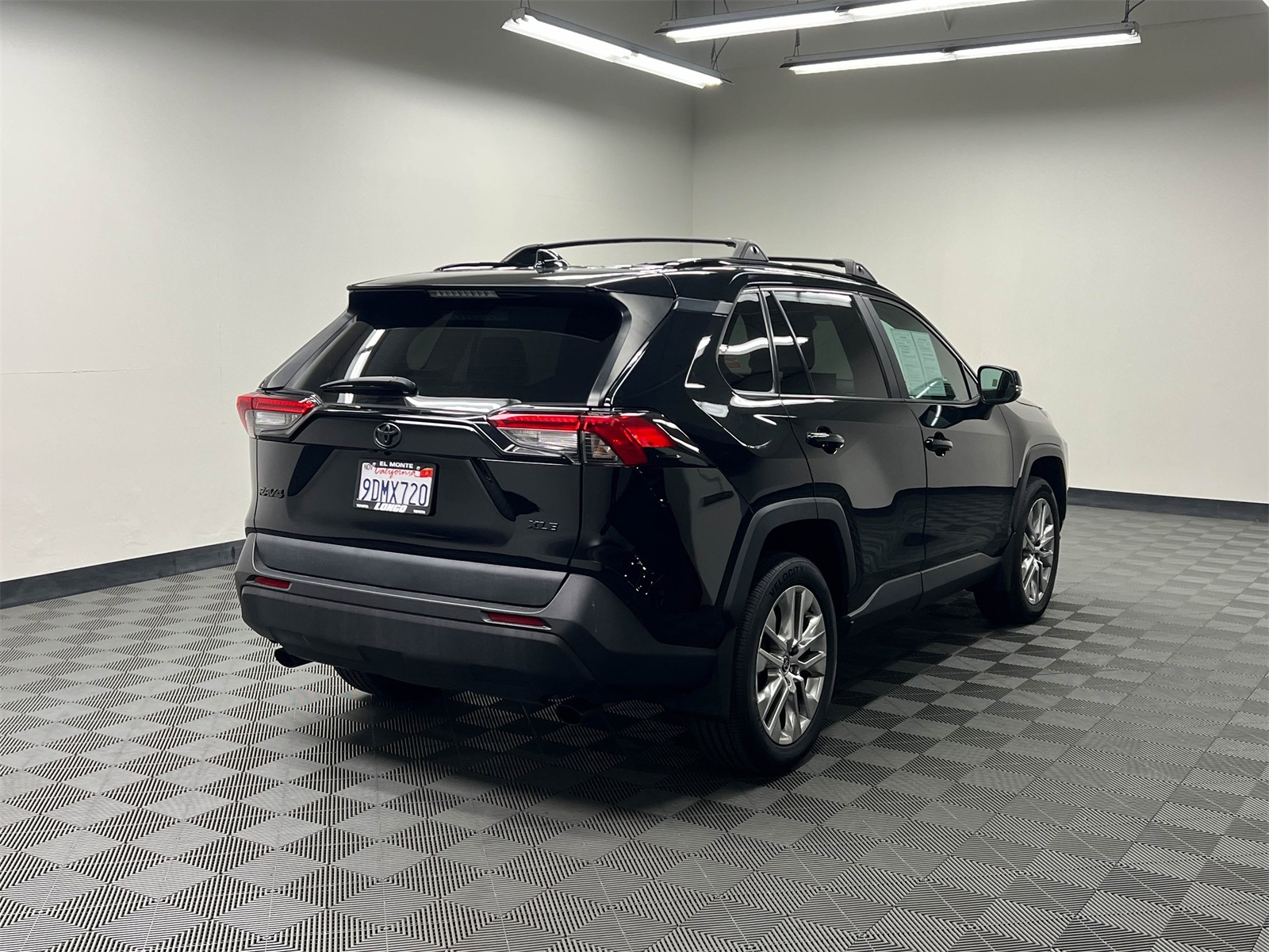 used 2022 Toyota RAV4 car, priced at $28,888