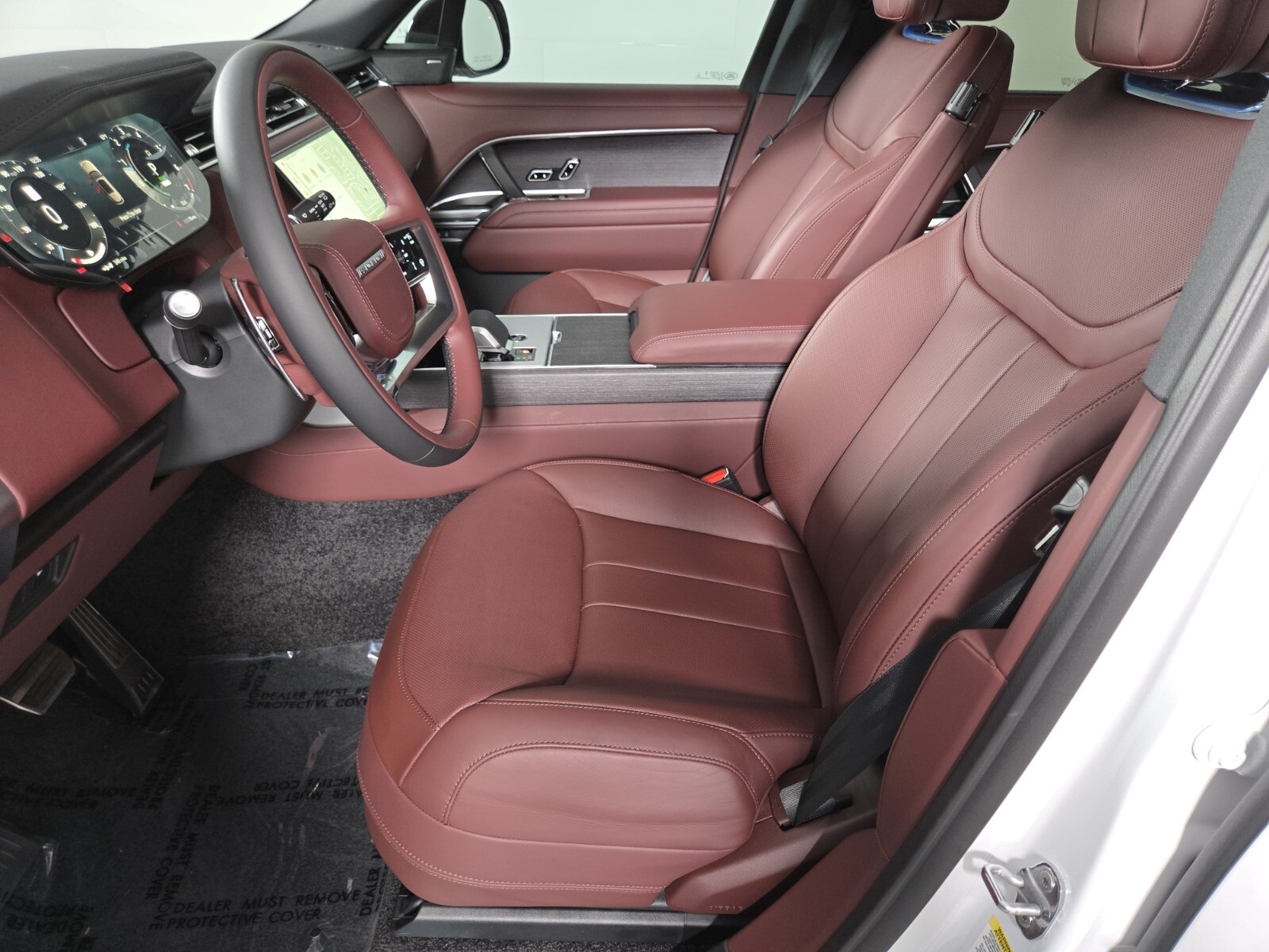 2025 Land Rover Range Rover SE photo 11