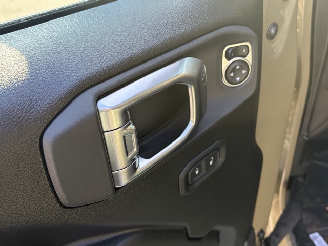 new 2026 Jeep Gladiator car, priced at $50,005