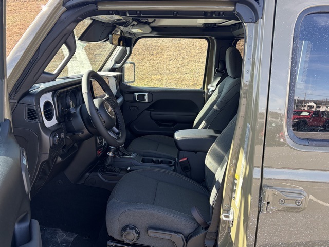 new 2026 Jeep Gladiator car, priced at $50,005