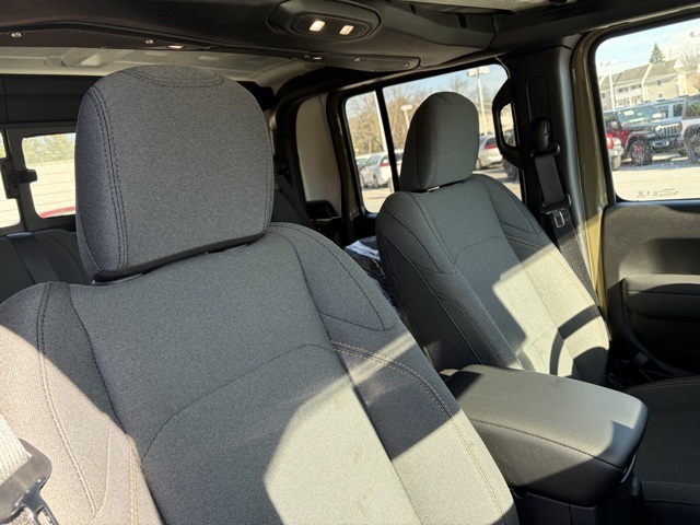 new 2026 Jeep Gladiator car, priced at $50,005