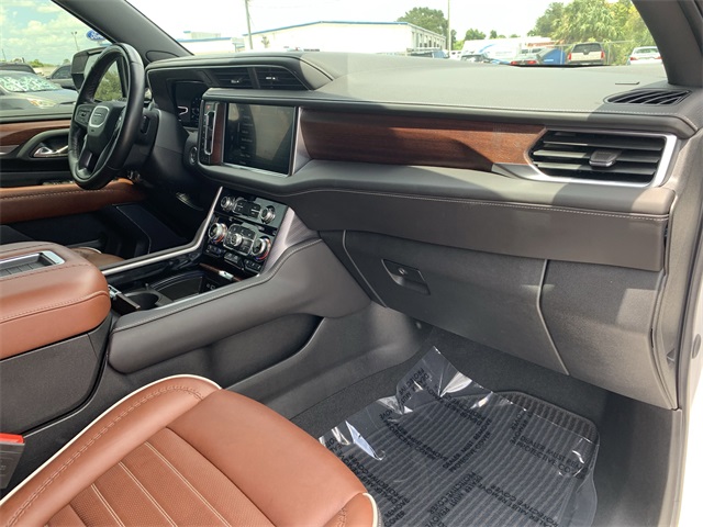 2024 White Frost Tricoat GMC Yukon XL Denali Ultimate 4X4 SUV