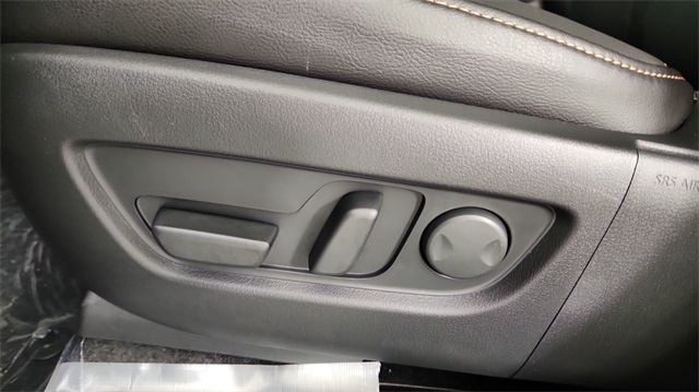 new 2025 Mazda CX-70 PHEV car, priced at $56,530