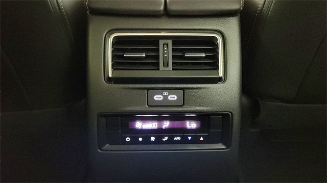 new 2025 Mazda CX-70 PHEV car, priced at $56,530