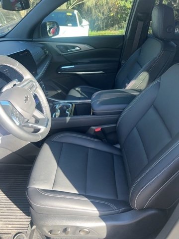 2025 Chevrolet Traverse LT's photo