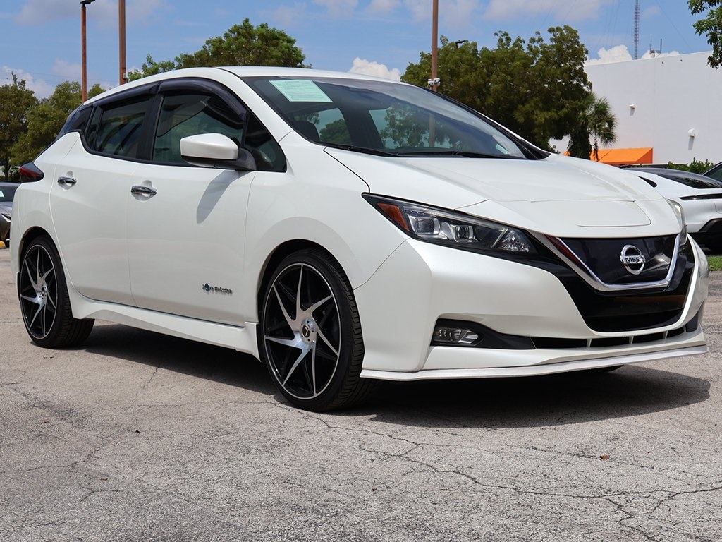 Used 2018 Nissan LEAF SV with VIN 1N4AZ1CP2JC303697 for sale in Cleveland, OH